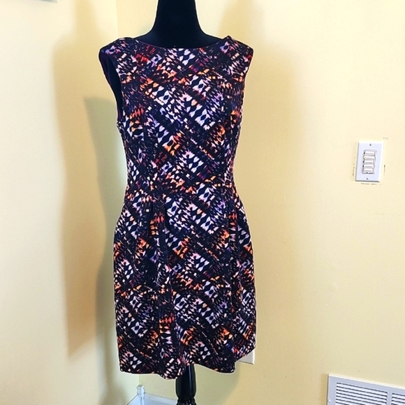 Vince Camuto Sleeveless Lined Fitted Dress - Picture 1 of 11